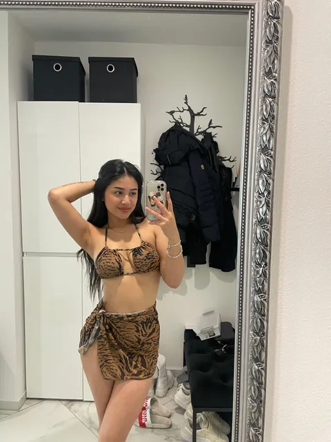 im finally 18 wanna take me ?