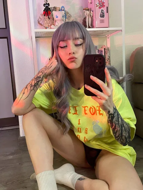 I’m a hopeless romantic with a dirty mind