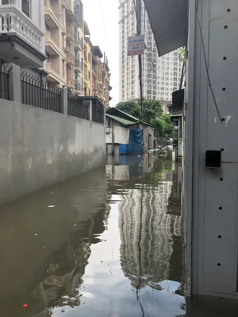 Man heavy rain sucks