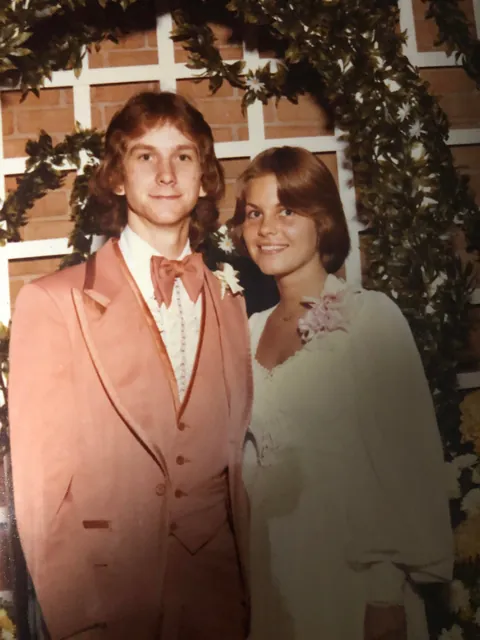 My mom &amp; dad in high school in the 1970’s