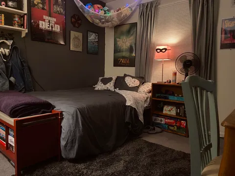 My husband left me right after Christmas, turning my life into chaos and moving me into my brother’s spare bedroom. It’s not much, but I’ve tried to make feel like home.