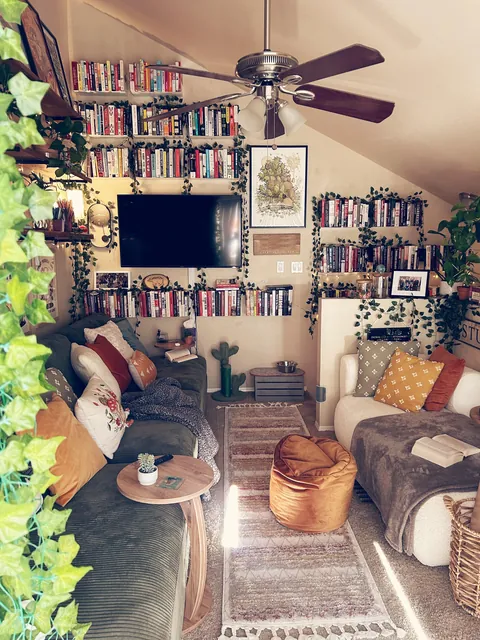 A few more angles of our spot in the desert 🌵☀️