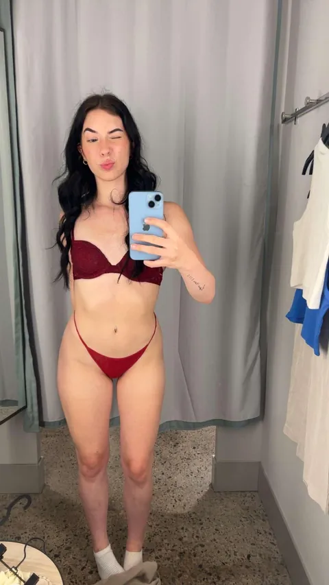 if you wanna know who you get to fuck, i need to know how big your dick is. rules are rules!