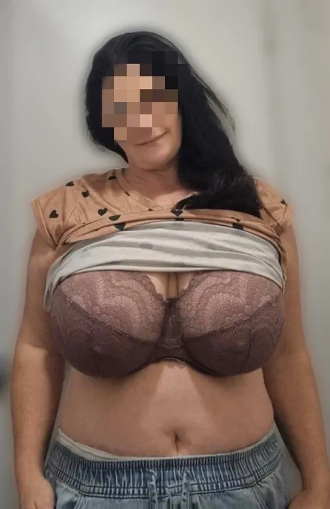 Obligatory Titty Tuesday post - sorry I have been slacking