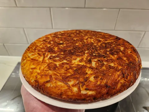 A big ol' [Homemade] buttery hash brown