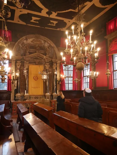 I went to Venice with low expectations, but I was proven wrong. Venice is a truly unique place