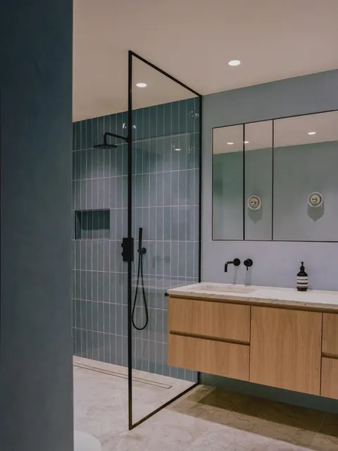 Steele’s Road House in West London [750x1000]