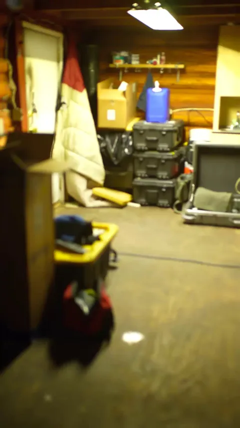 🔥 Walking out the front door at 3:17 am this morning in Venetie, Alaska