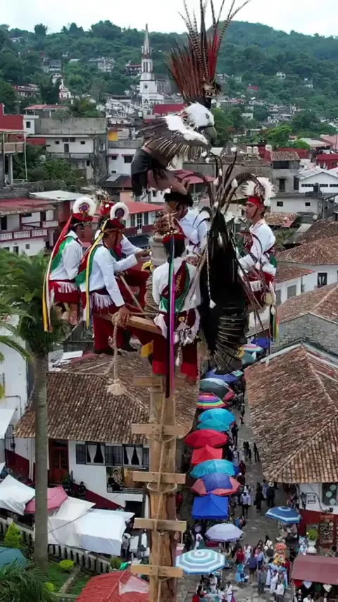 The Voladores de Papantla or “Dance of the Flyers” is a breathtaking sacred ritual that blends spirituality, music, and aerial acrobatics