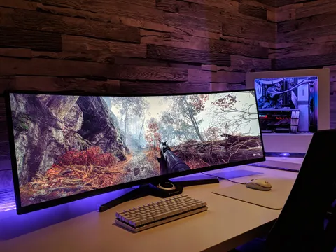 This Beautiful Monitor Forces Me to Play Games