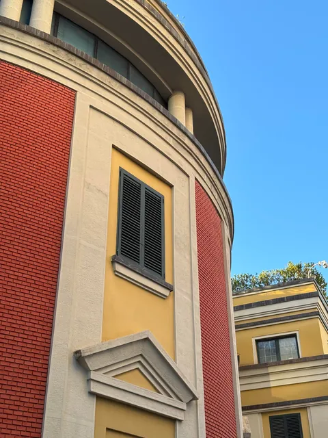 Albania is criminally underrated 🇦🇱 -Stunning landscapes, affordable travel, and genuinely kind people