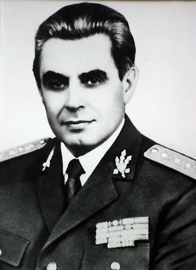 On this day 40 years ago a coup attempt by General Nicolae Militaru against Romanian dictator Nicolae Ceaușescu failed because the soldiers who were supposed to carry out the plan were sent to harvest corn