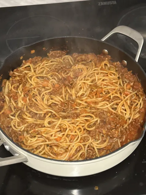 Spaghetti bolognese [homemade]