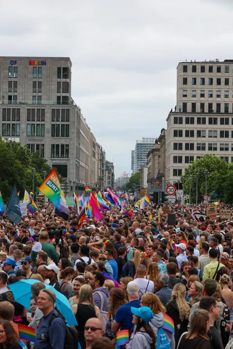 500,000 people expected at Berlin Pride today — already massive turnout. 🏳️‍🌈