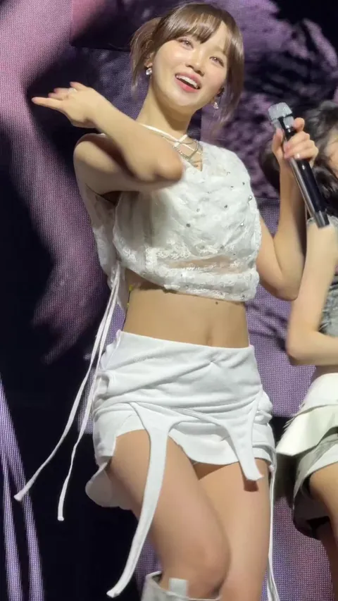 Chaewon - LE SSERAFIM