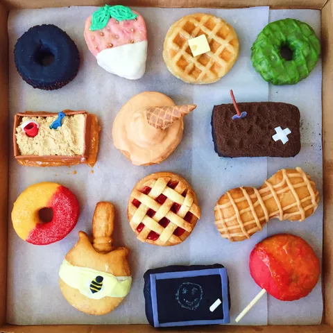 [homemade] experimental donuts.