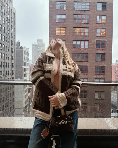 Sydney Sweeney - IG 12/18/24