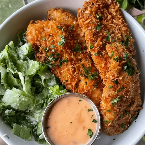 [Homemade] Tater tots &amp; coconut crusted chicken tenders
