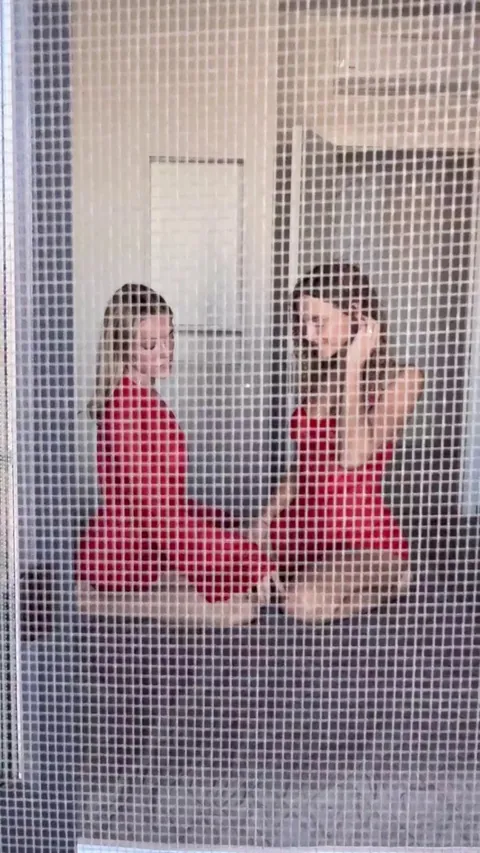 Peeping on a cute college girls