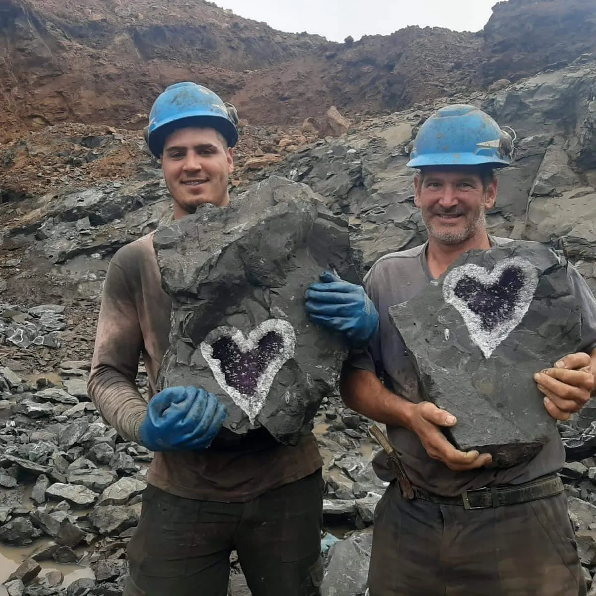 Heart-shaped amethyst geodes. Discovered yesterday in Artigas, by the mining company Uruguay Minerals