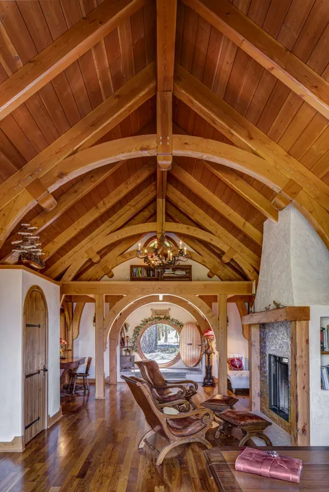 Rustic Living Room in Oregon [1710 x 2560]
