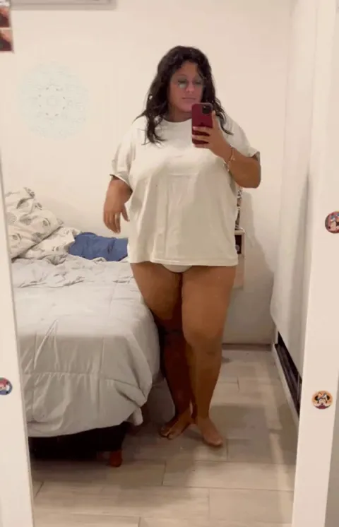 POV: the chubby nerd in ur class flashes u :)