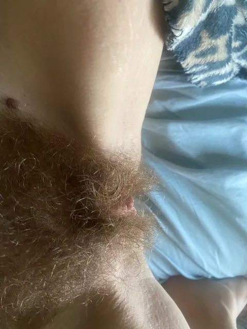 If you’re the kind that gets a boner for hairy pussy, which pic is the hottest? 🔥 1-20