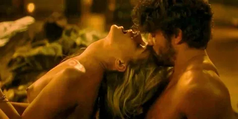 Clara Morgane - Escort Boys S02 E04 (2025)