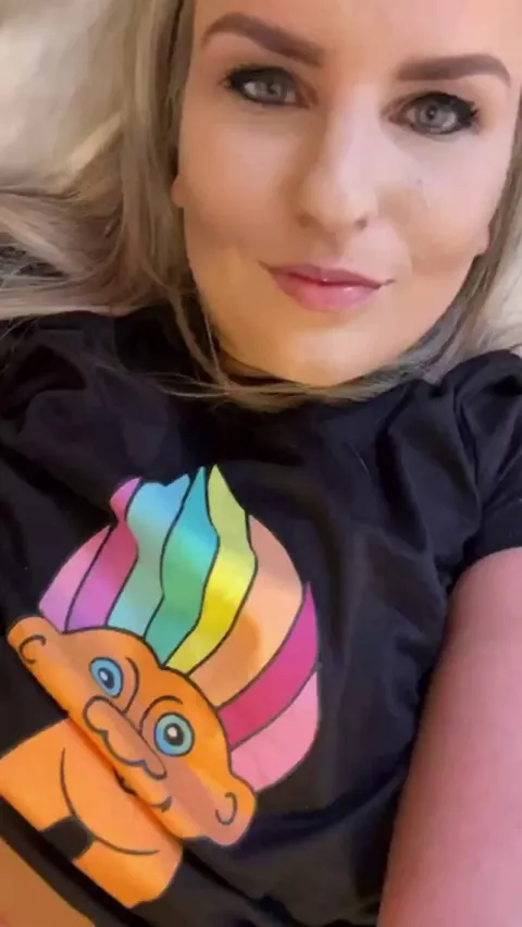 Feel how soft they are