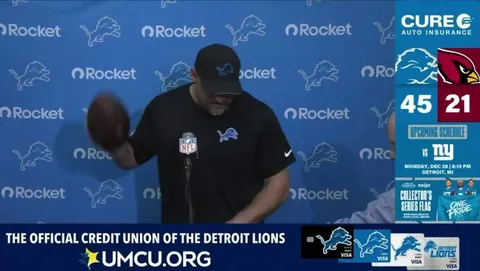 [Highlight] A choked-up Dan Campbell announced that he’s giving a game ball to team play-by-play announcer Dan Miller, who lost his wife to cancer this week.