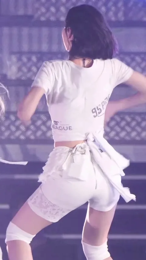 Jiwoo - Hearts2Hearts