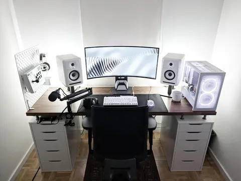 My Bright Little Studio