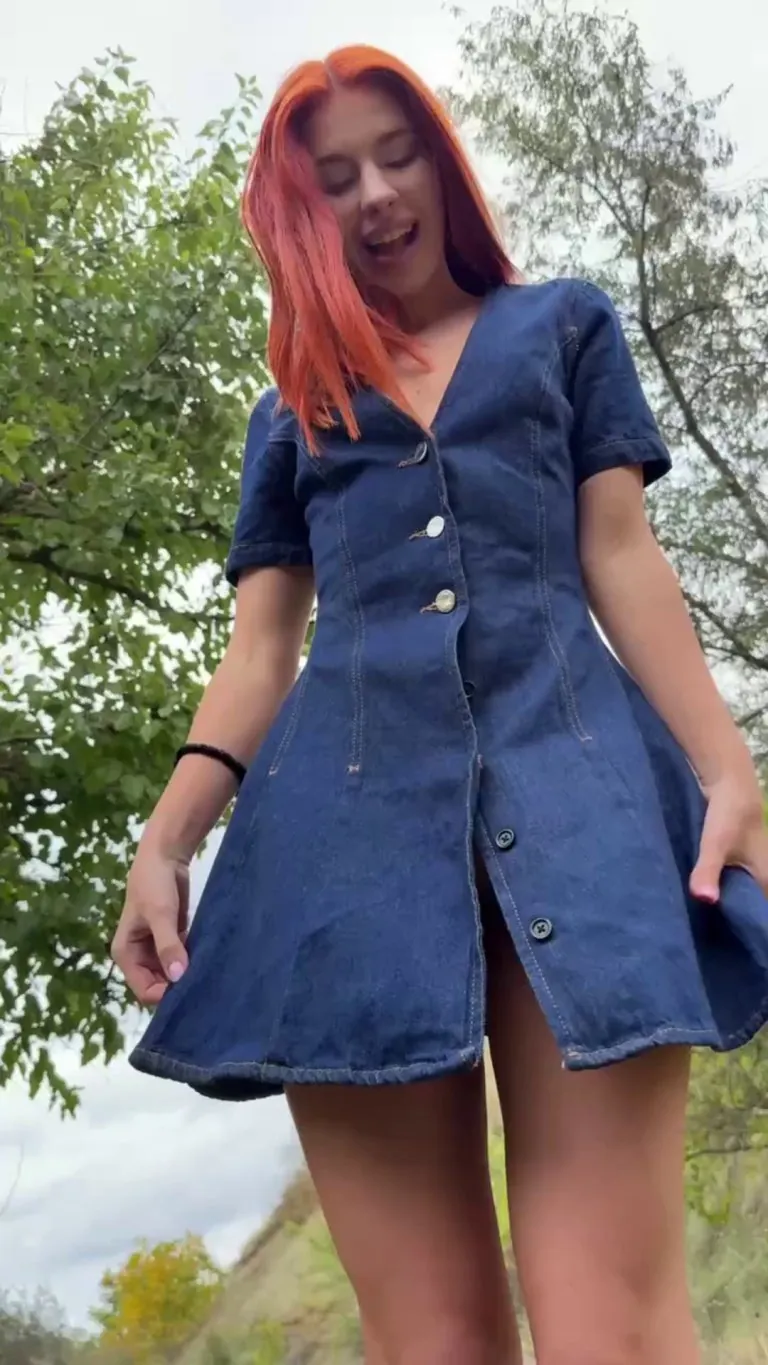 A cute reveal outdoors