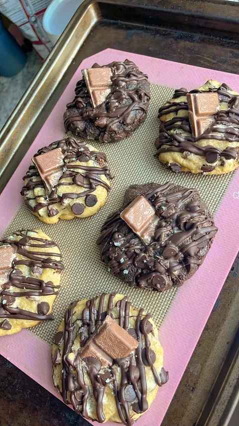 [homemade] a variety of cookies i’ve made this past year.