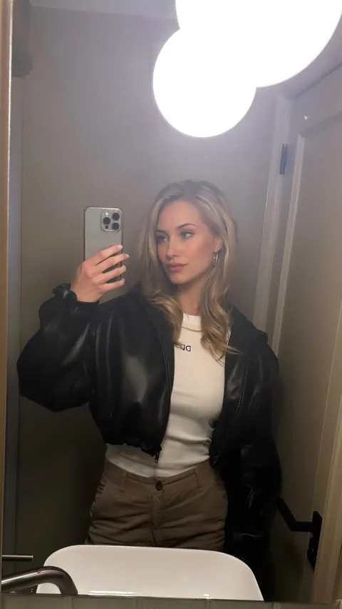 Been really enjoying this cropped jacket lately!