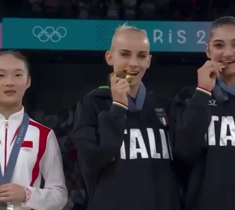 Zhou Yaqin reaction on the Olympic podium was priceless