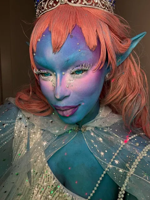 Halloween Makeup with Colored Contacts in is hard