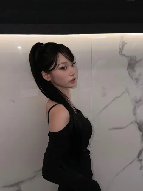 LE SSERAFIM - Chaewon