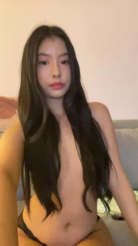would you fuck me if you had the chance? 🥺
