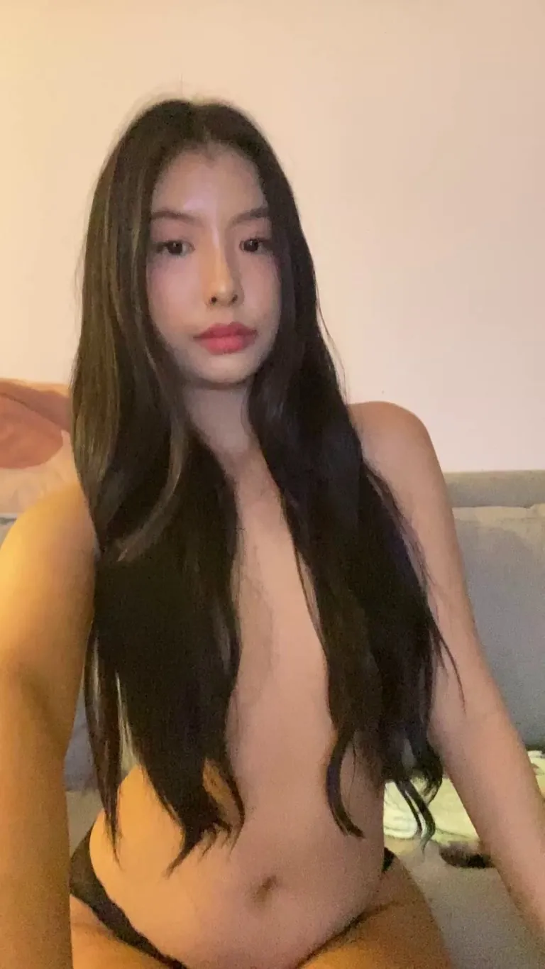 would you fuck me if you had the chance? 🥺