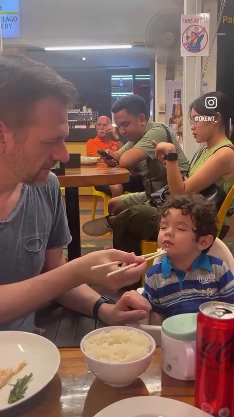 Daddies arm will suffice 