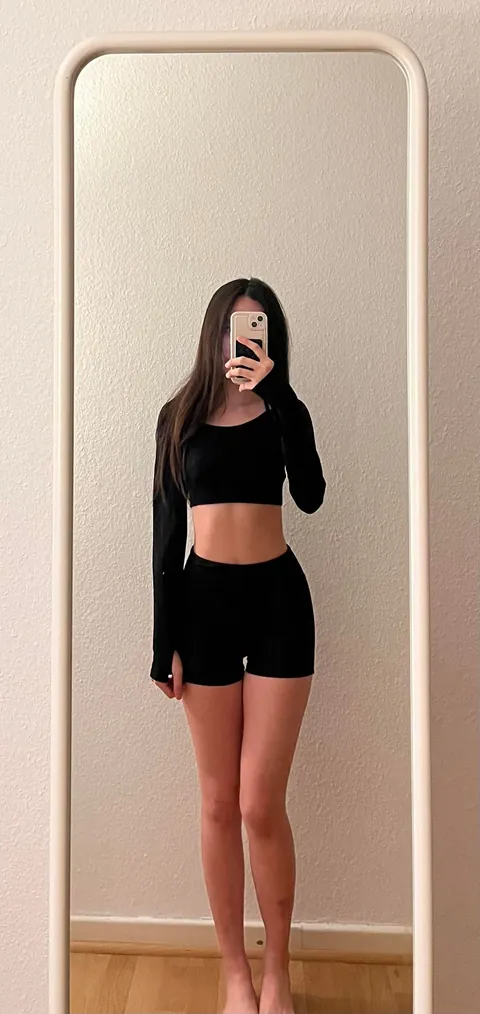 your fuck meat wants to play with you💕