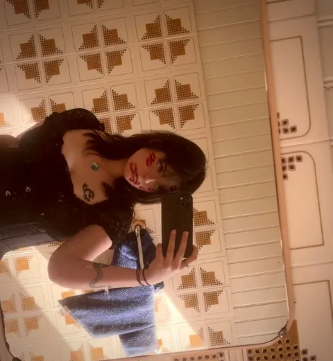 20, homeless, bored as hell