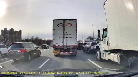 [OC] Pardon me, coming through...