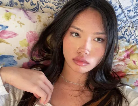 What makeup tricks could make me look kinder?