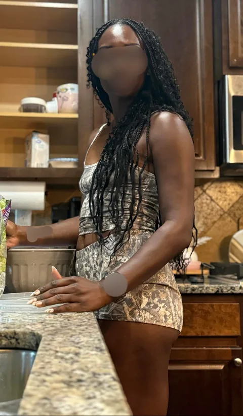 She’s 32, a mom of 4 and loves fucking other guys. Would you fuck my black wife?