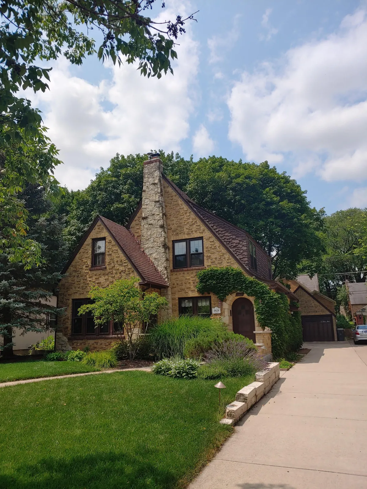 Do we like brick cottages here?