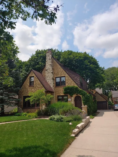 Do we like brick cottages here?
