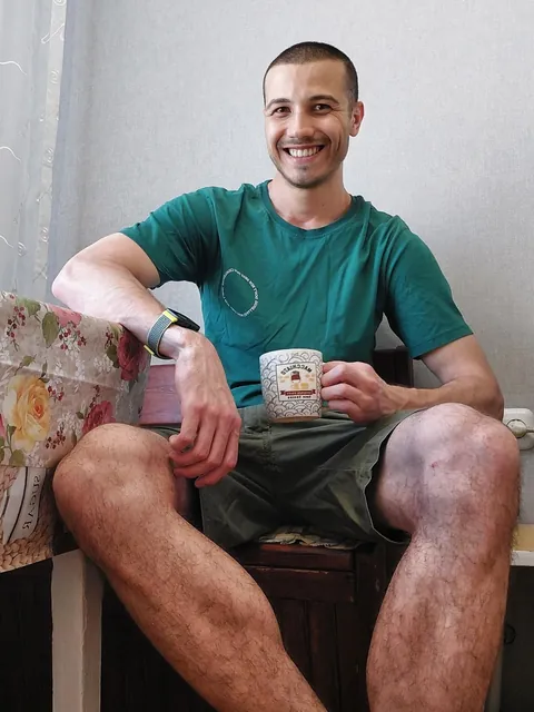 Swipe to undress this young guy and make him cum while he's drinking coffee