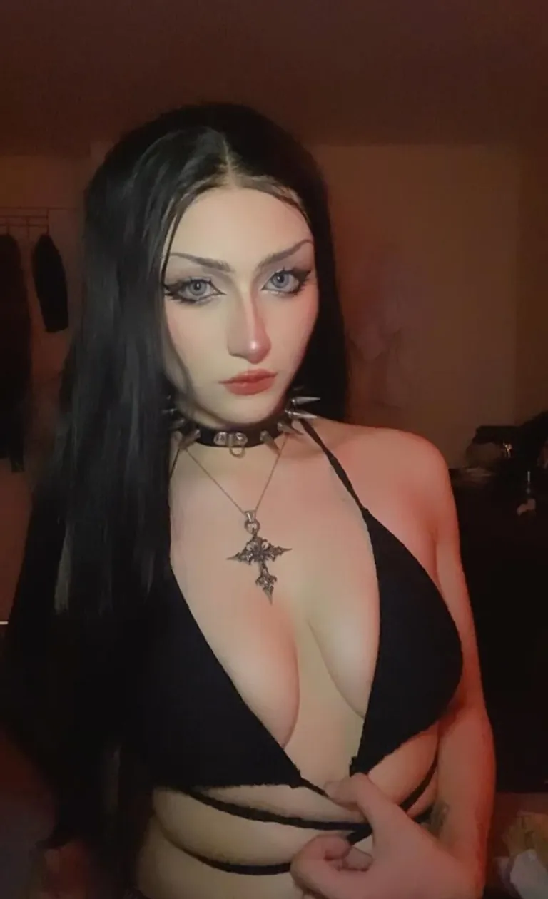 Here's my application as your collared fuckdoll goth